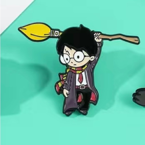 Harry Potter Pin - Picture 3 of 5